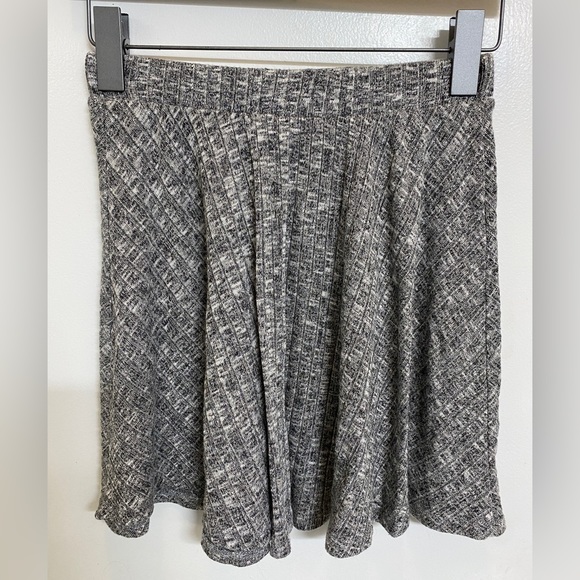 Forever21 Skater Skirt - Picture 1 of 2